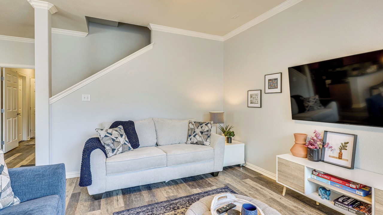 Photo of Livingroom in College Station