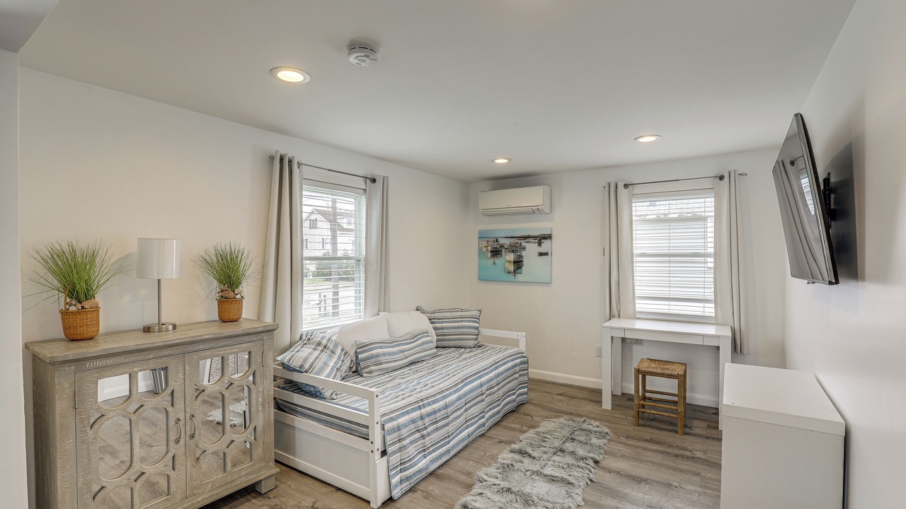 Photo of Others in Salisbury