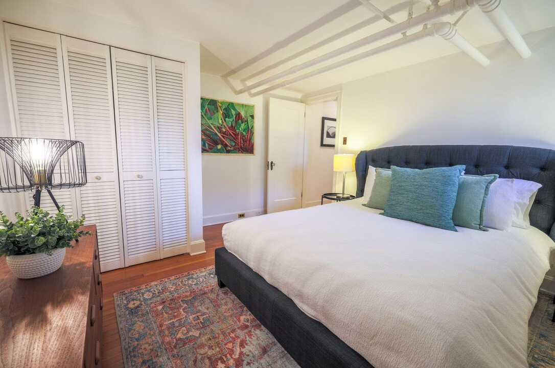 Photo of Bedroom in Mount Royal