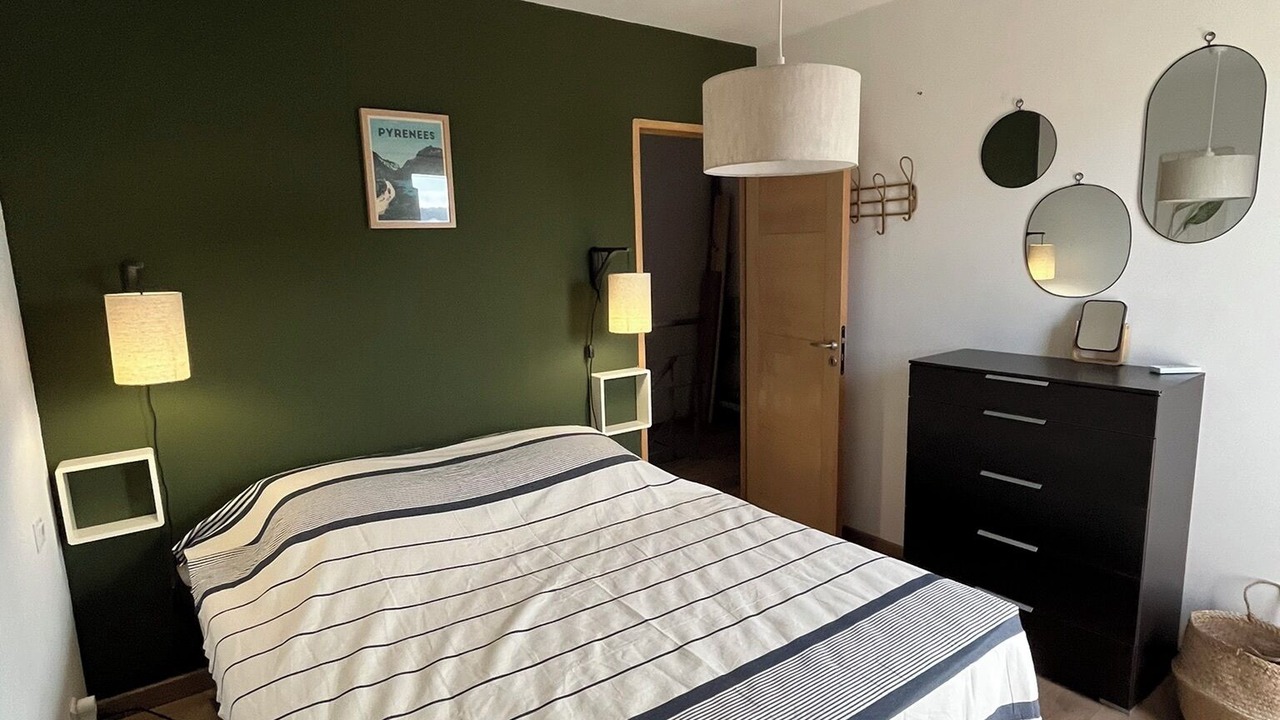 Photo of Bedroom in Oms