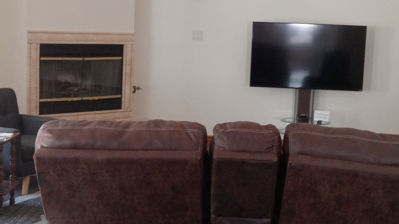 Photo of Livingroom in Roswell