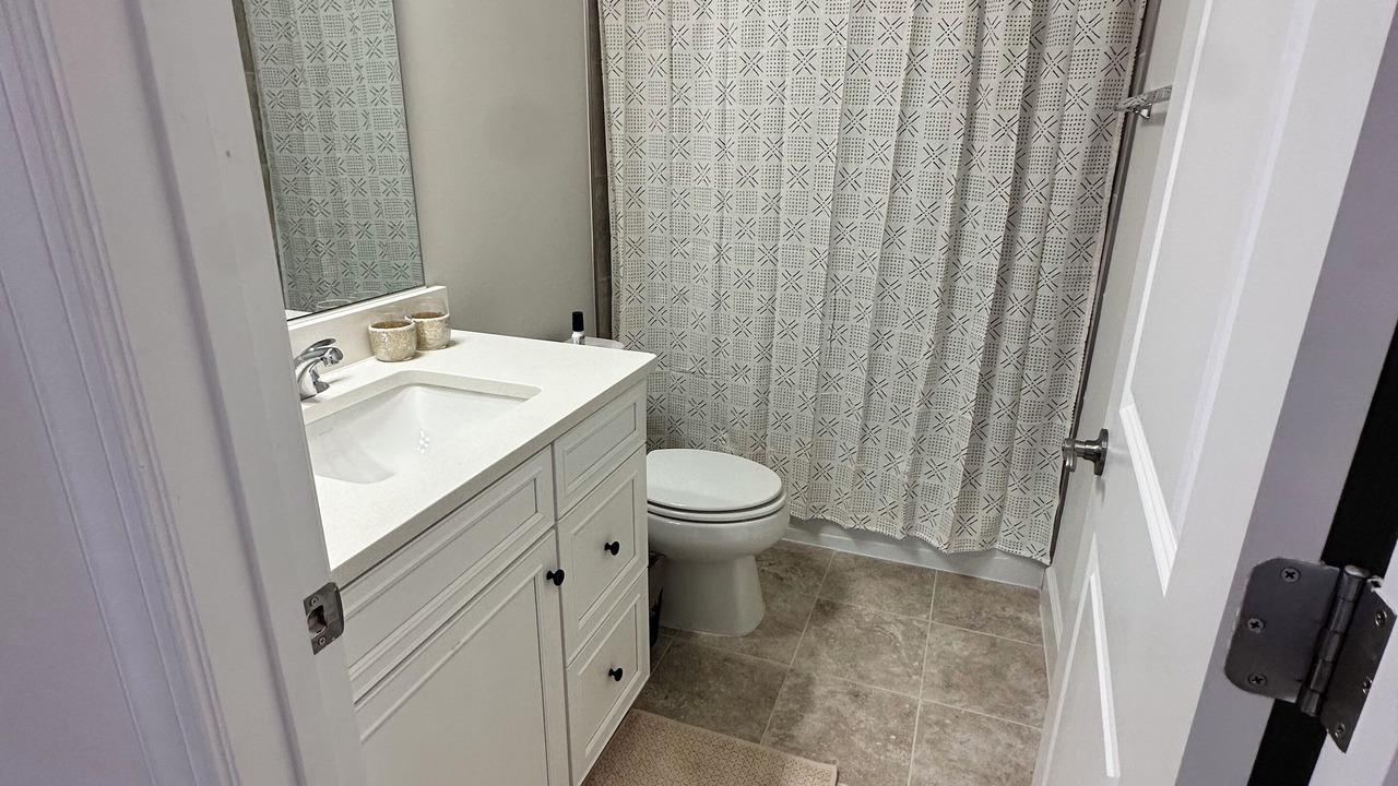 Photo of Bathroom in Largo