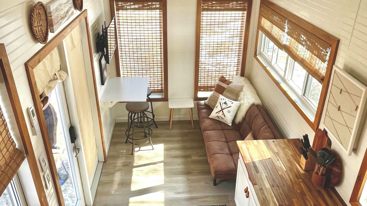 Photo of Livingroom in Valley Hi