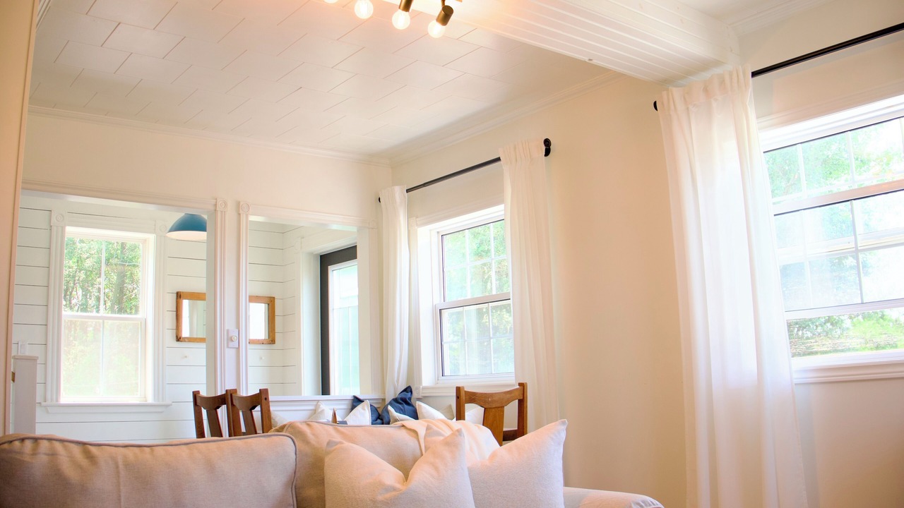 Photo of Livingroom in Point Cross