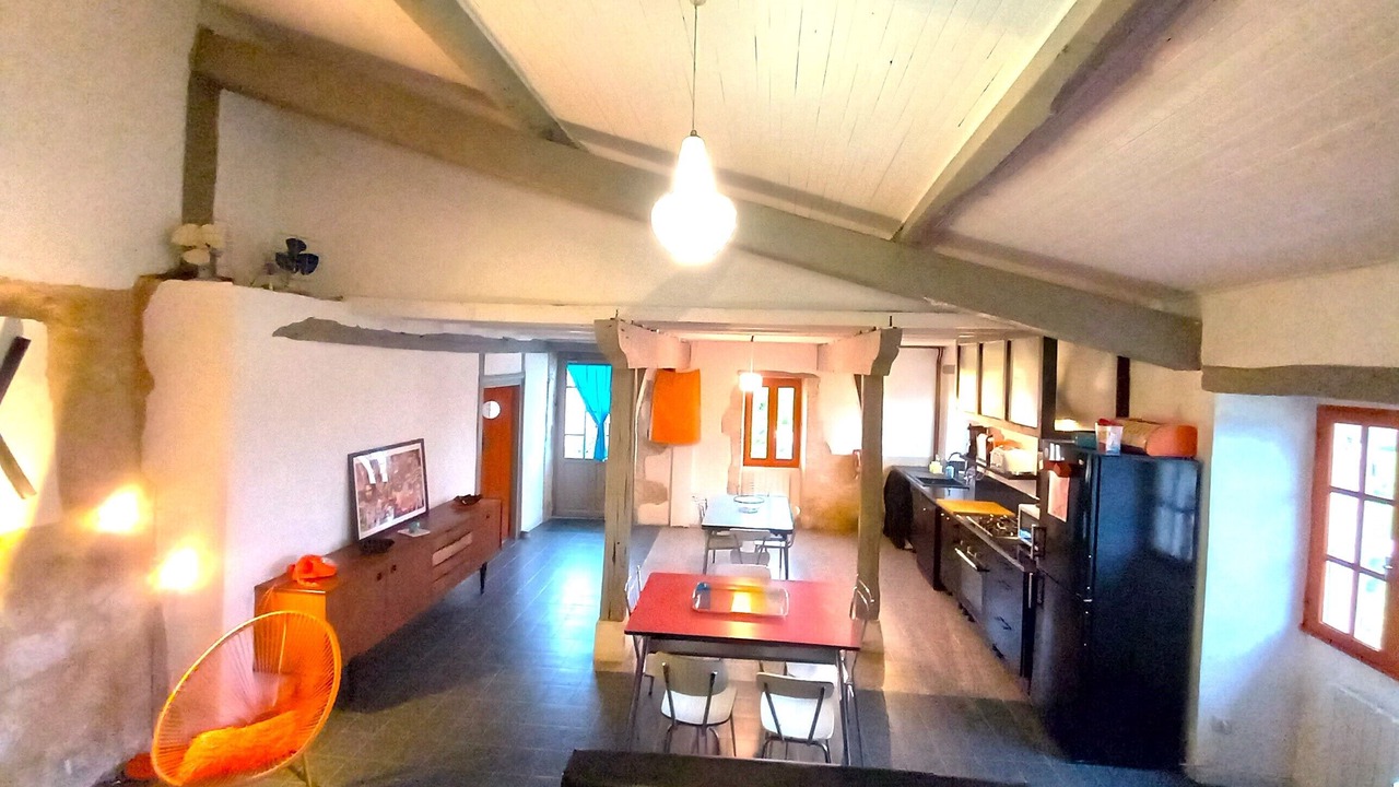 Photo of Livingroom in Sarrant