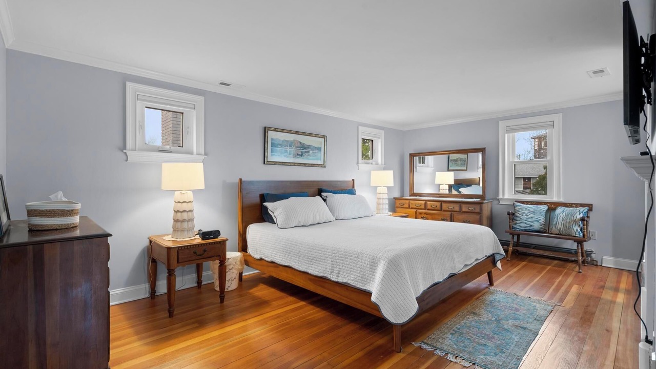 Photo of Bedroom in Westbrook Center