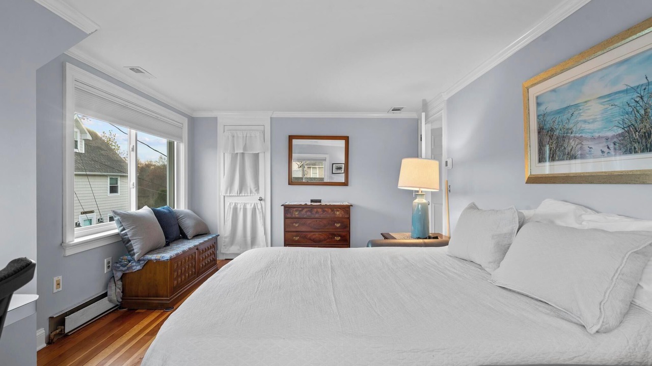 Photo of Bedroom in Westbrook Center