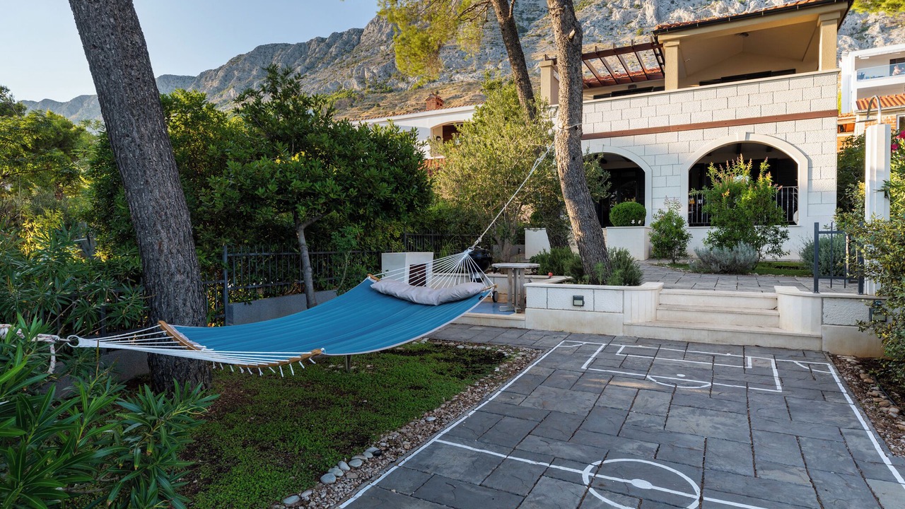 Photo of Outdoor in Medici