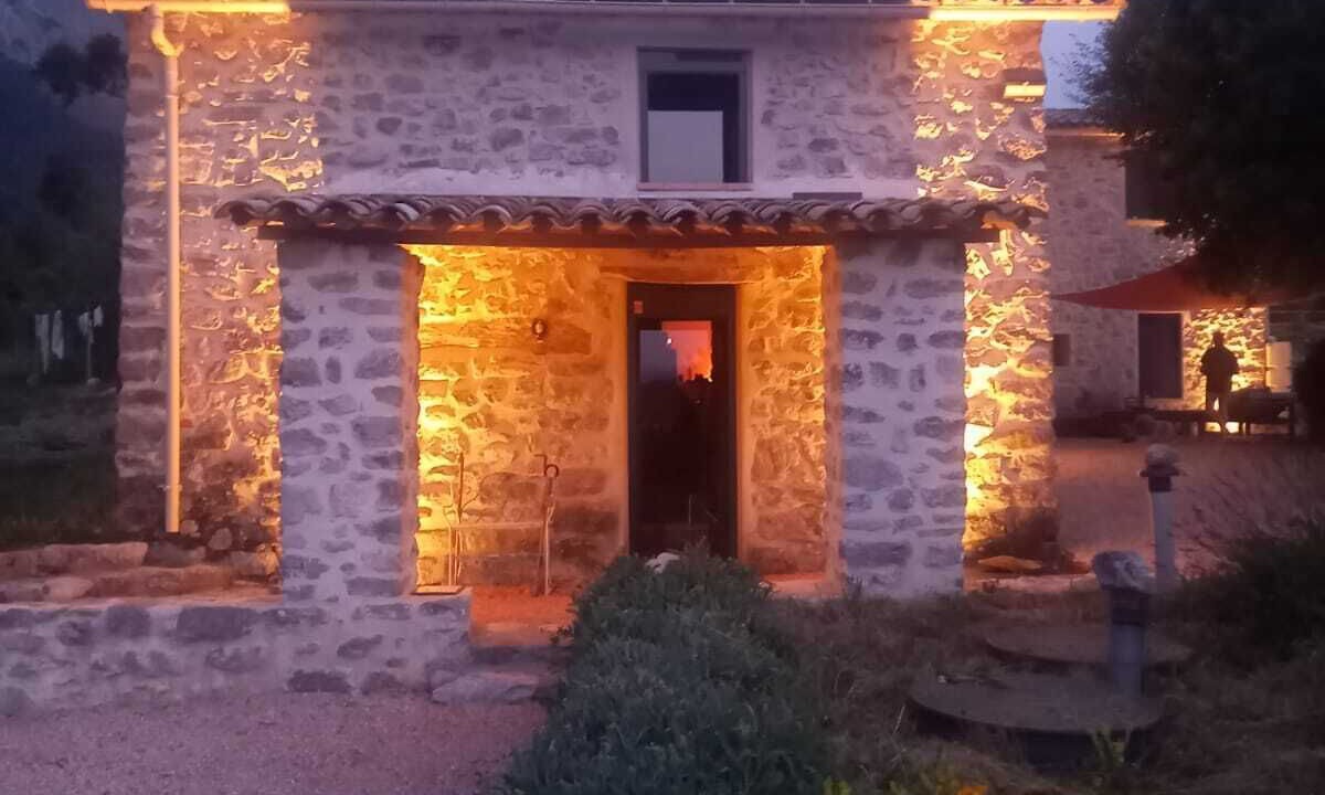 Photo of Outdoor in Archail