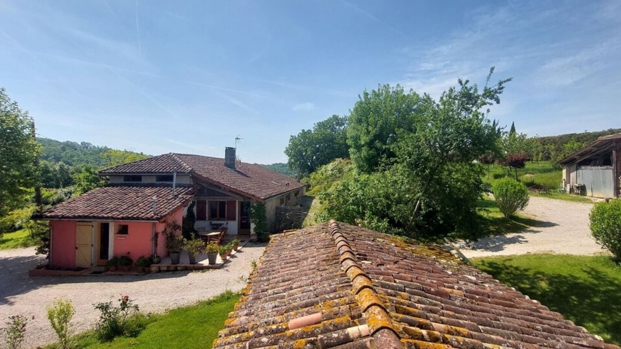 Photo of Outdoor in Monties