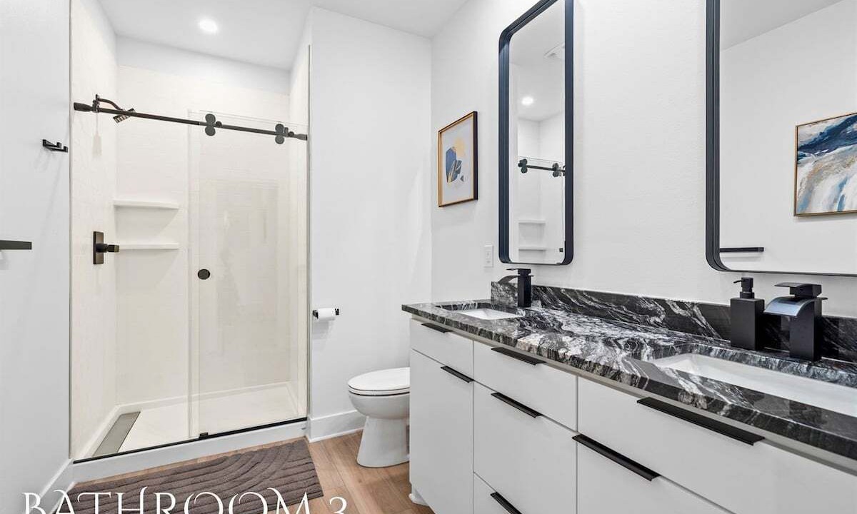 Photo of Bathroom in Mid America