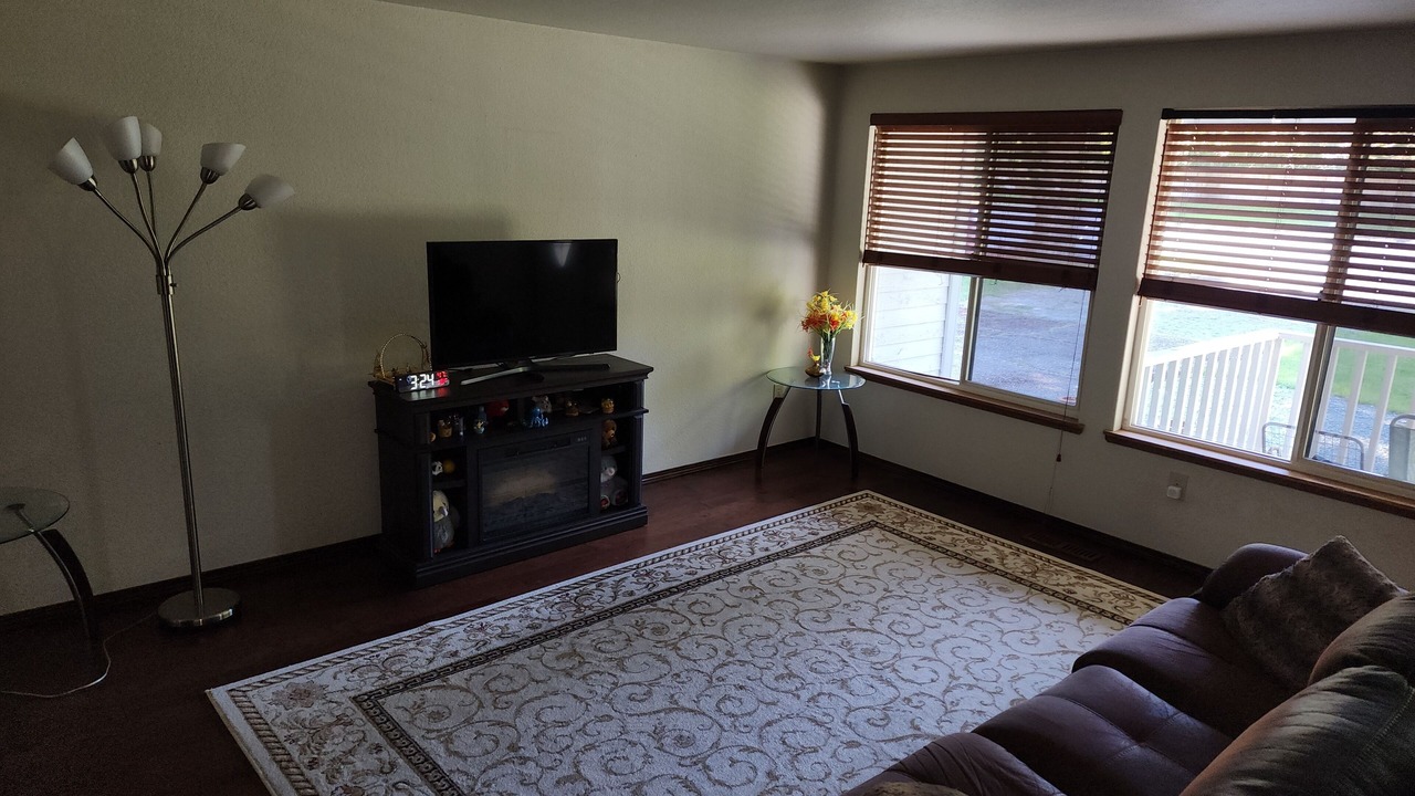 Photo of Livingroom in Silver Lake