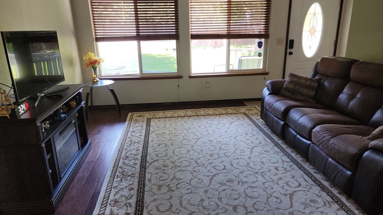 Photo of Livingroom in Silver Lake