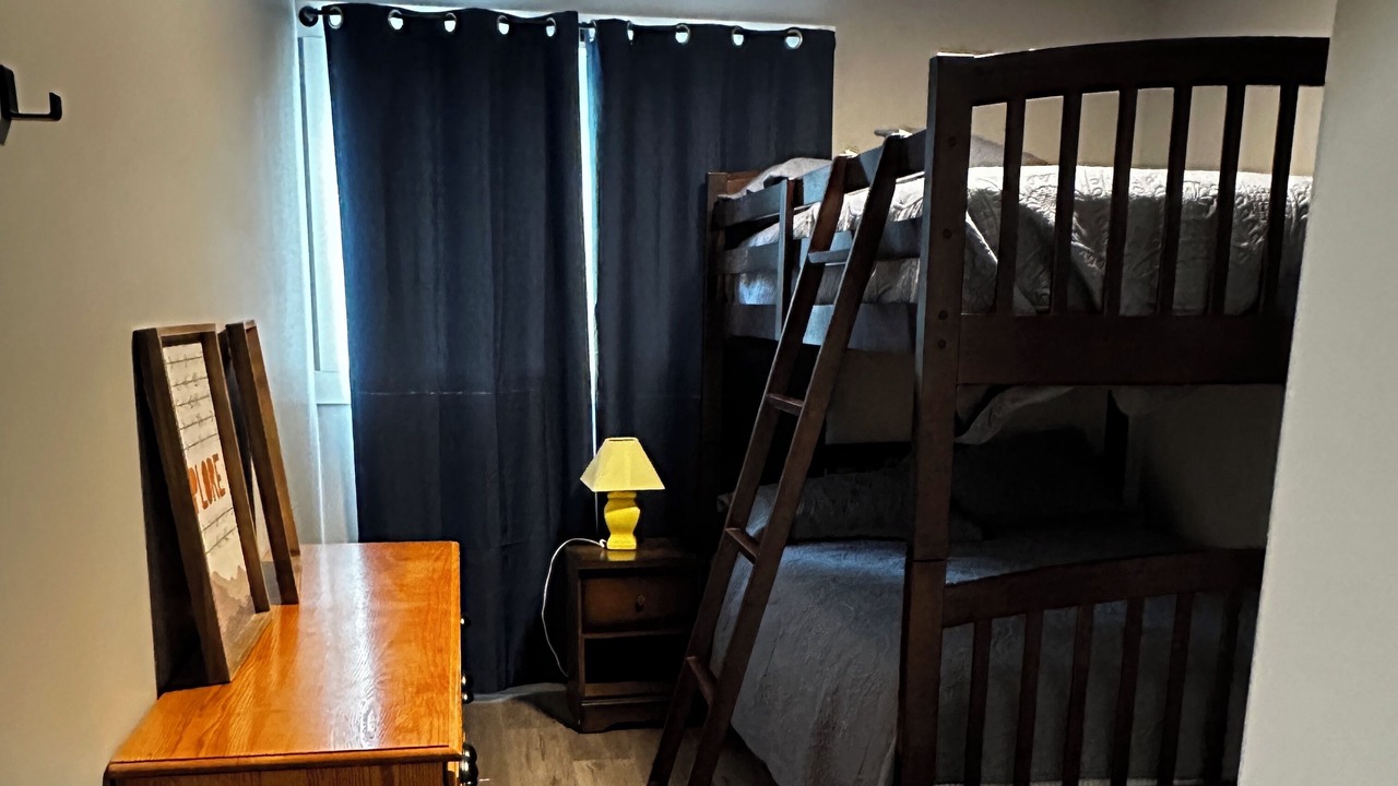 Photo of Bedroom in Island View