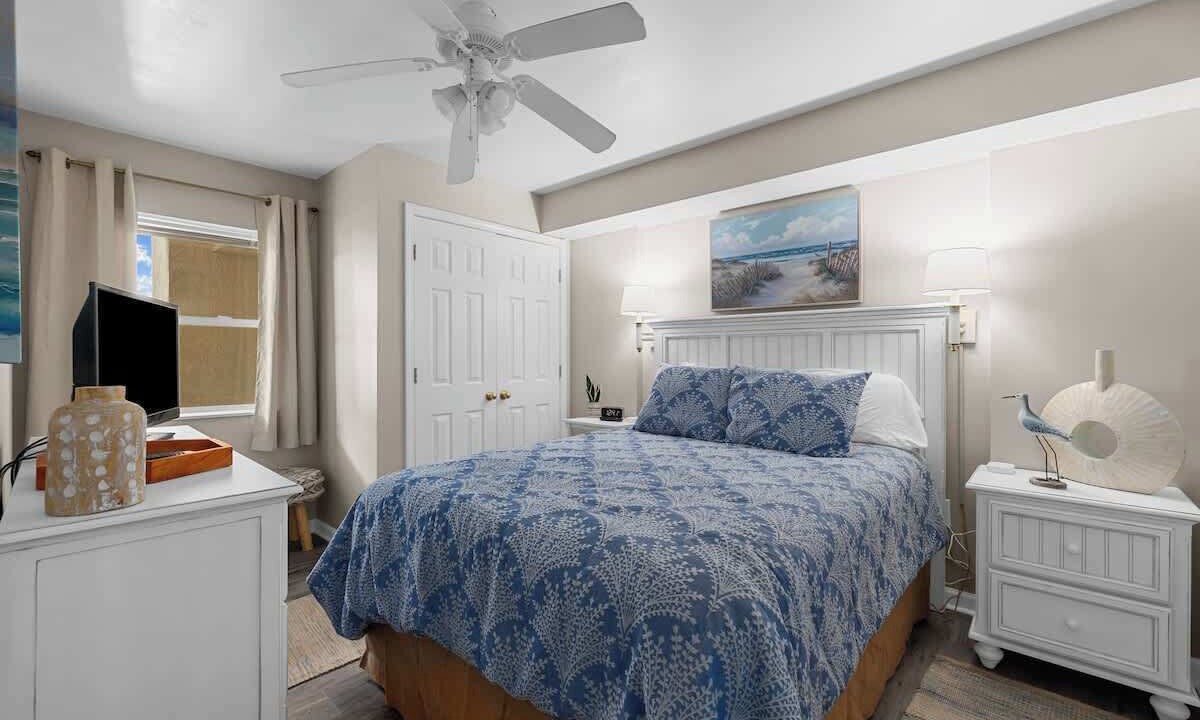 Photo of Bedroom in Ocean Drive