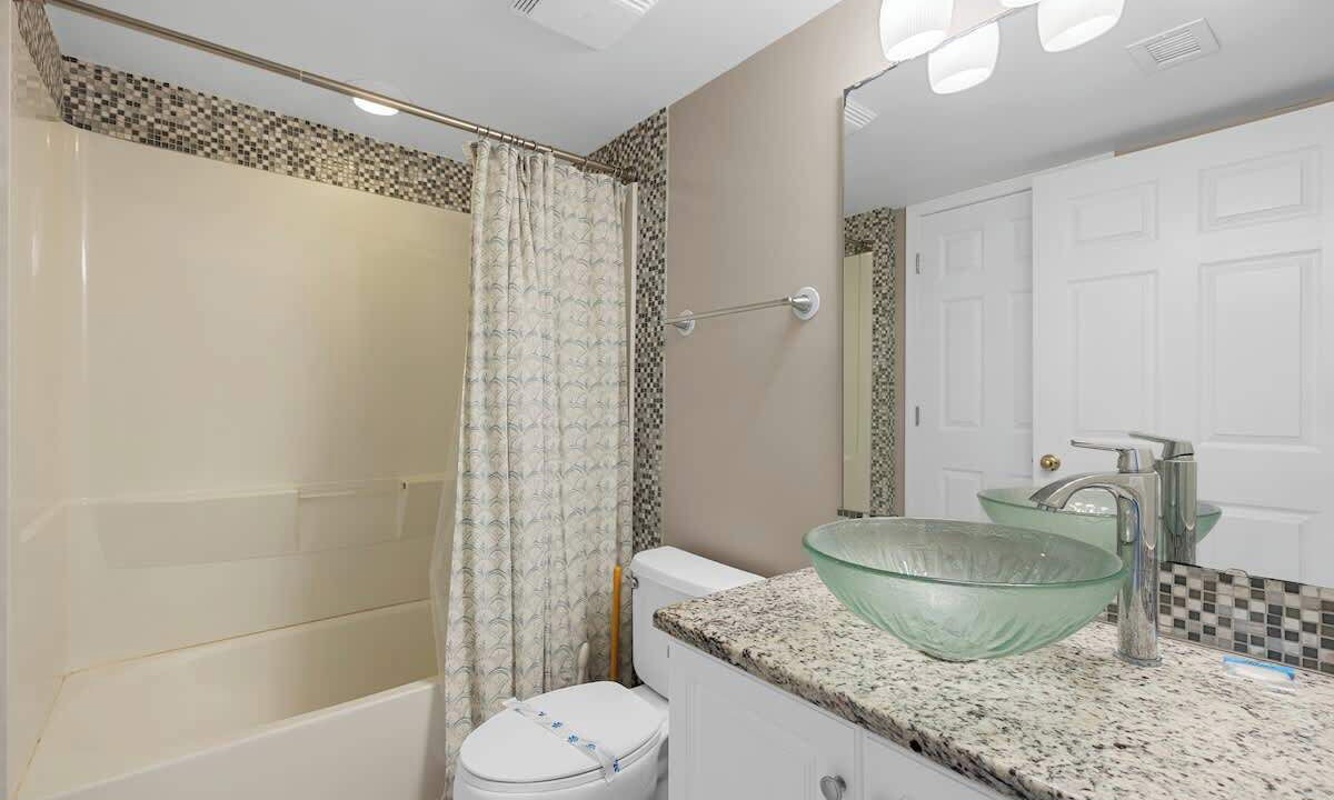 Photo of Bathroom in Ocean Drive