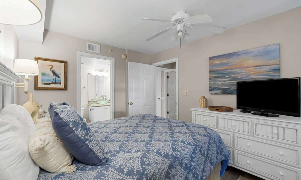 Photo of Bedroom in Ocean Drive
