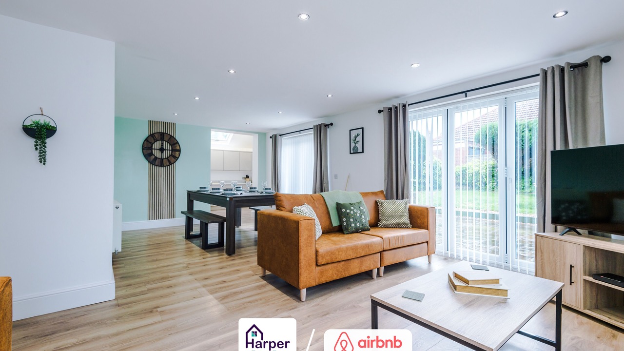 Photo of Livingroom in Ewloe