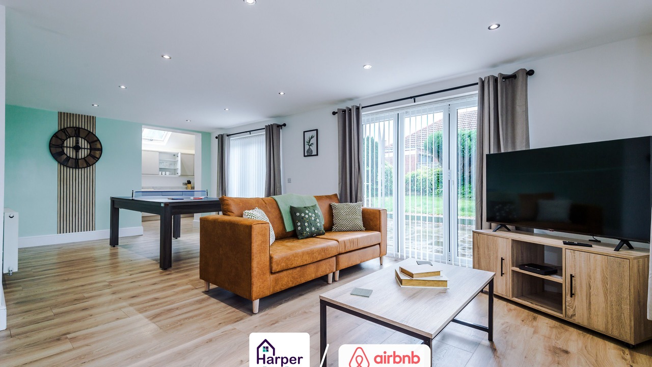 Photo of Livingroom in Ewloe