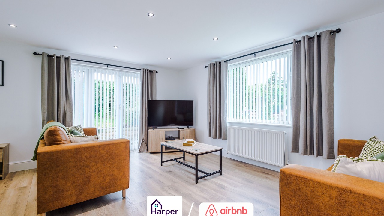 Photo of Livingroom in Ewloe