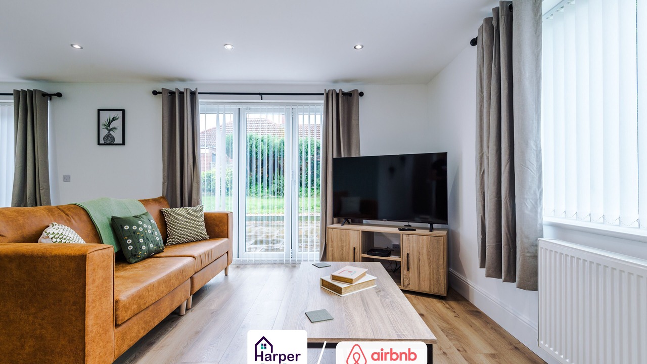 Photo of Livingroom in Ewloe