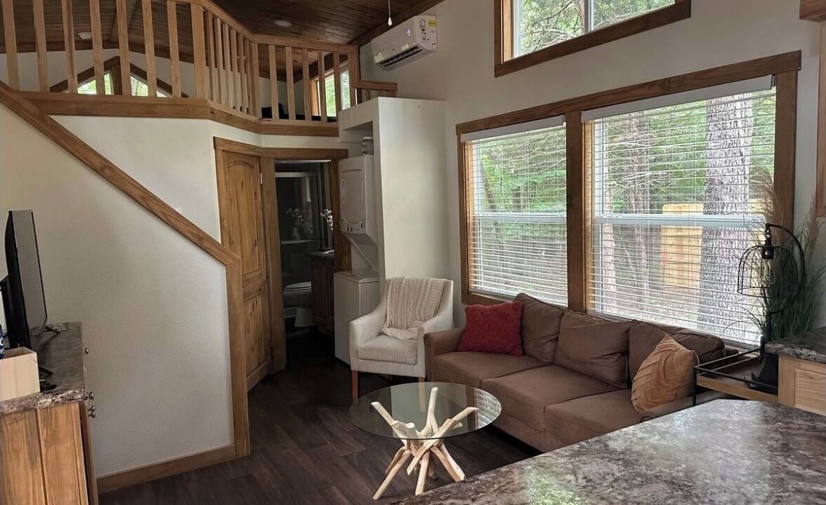 Photo of Livingroom in Pottsboro