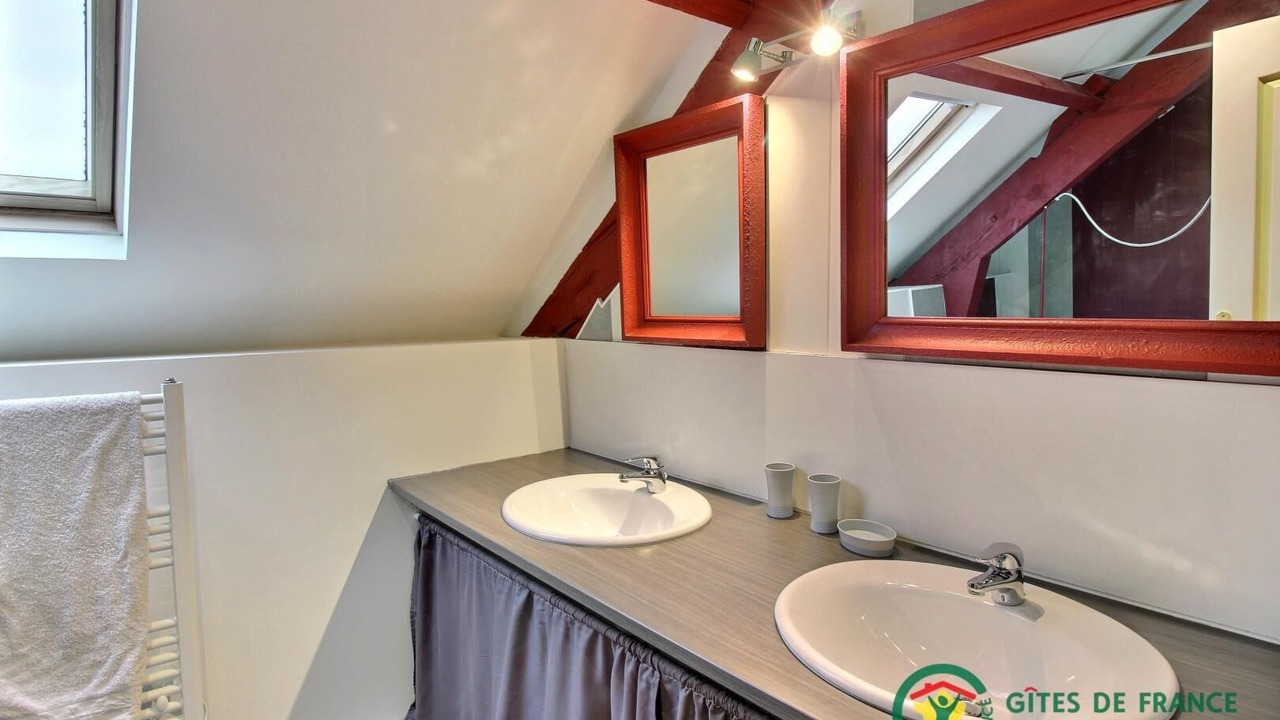 Photo of Bathroom in Peaule
