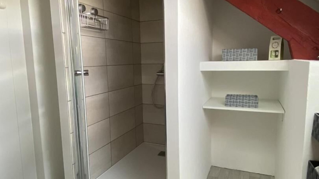 Photo of Bathroom in Peaule