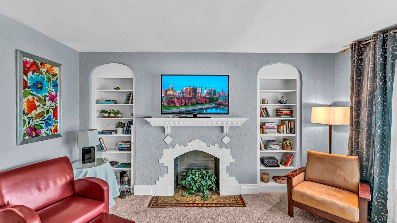 Photo of Livingroom in North Buffalo