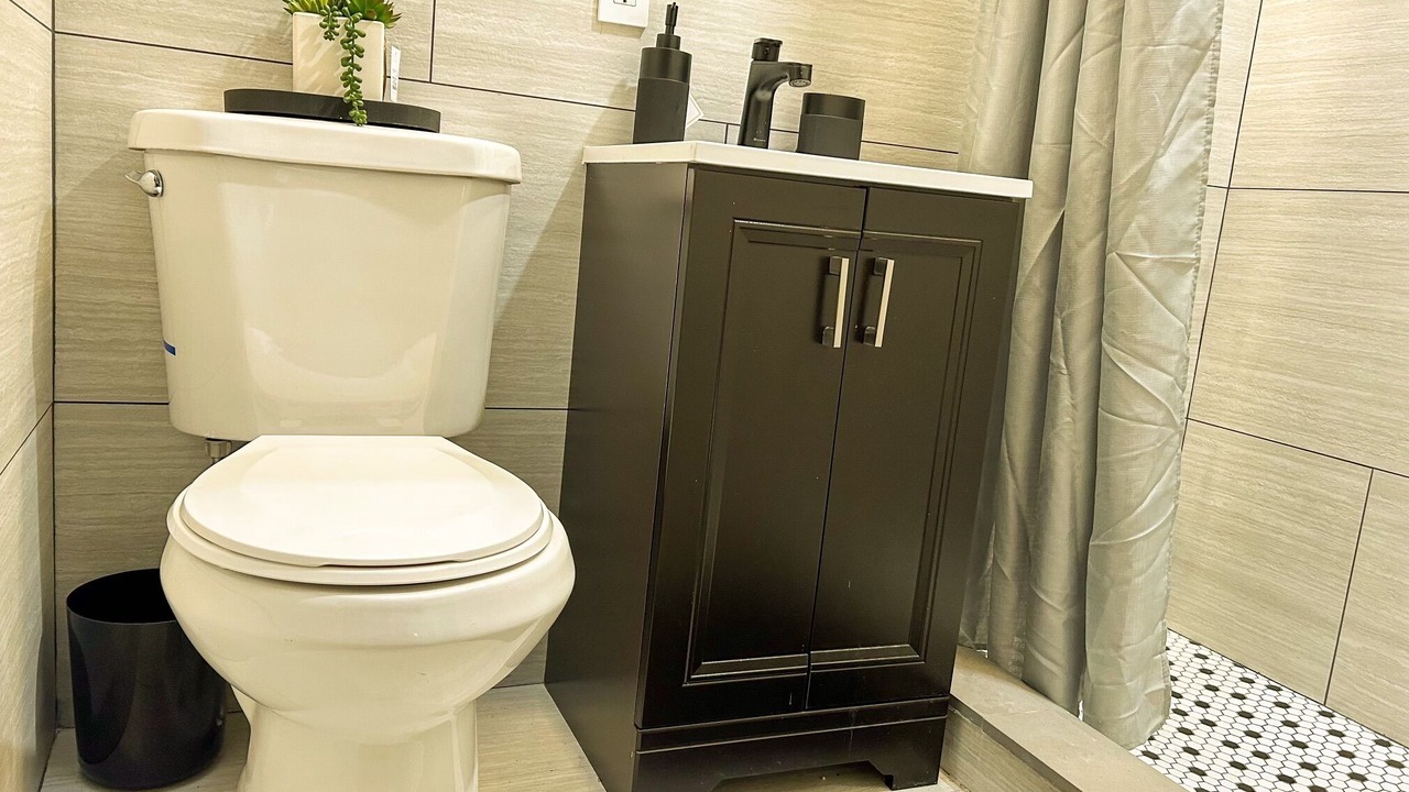 Photo of Bathroom in Canarsie