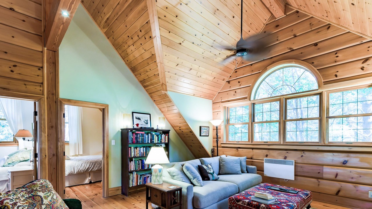 Photo of Bedroom in Gravenhurst