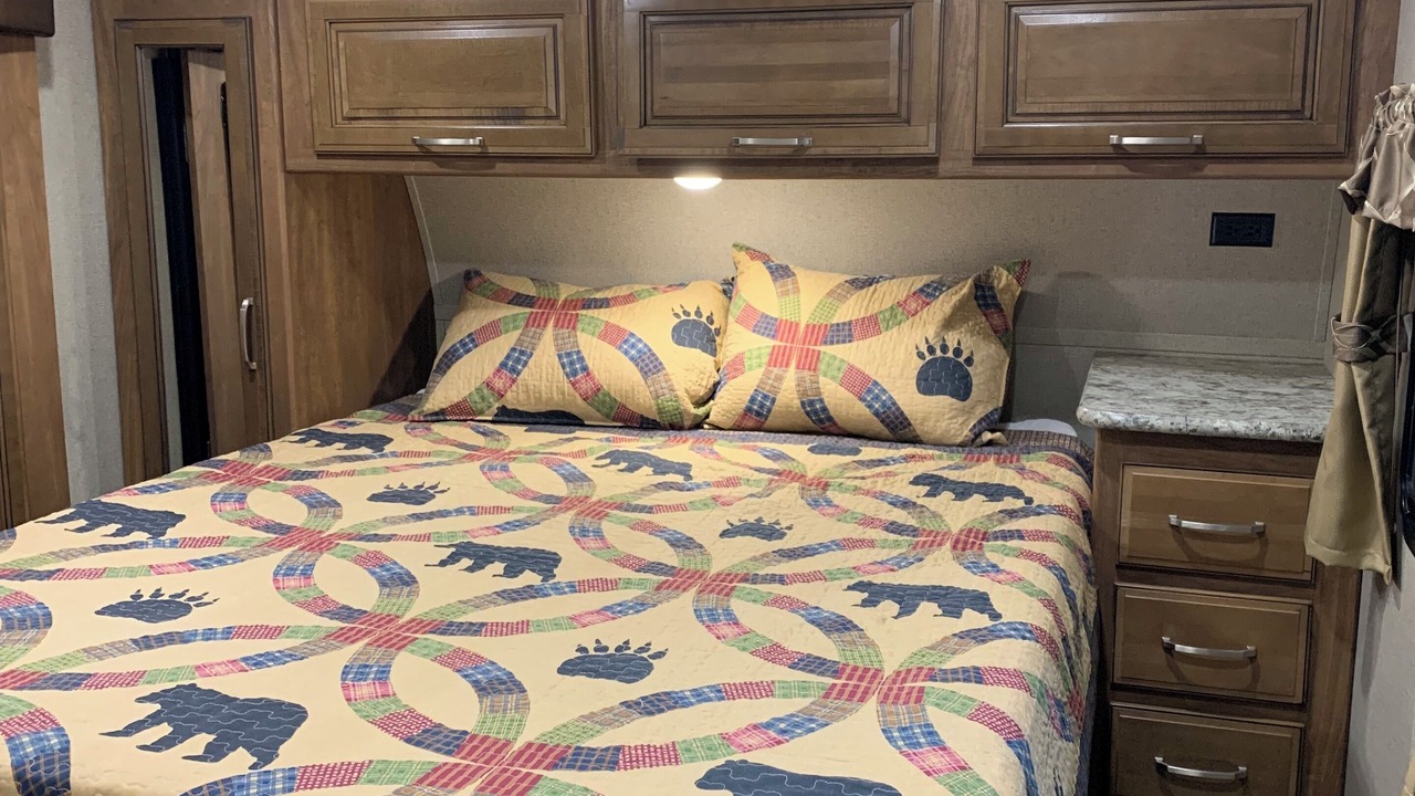Photo of Bedroom in Grayling
