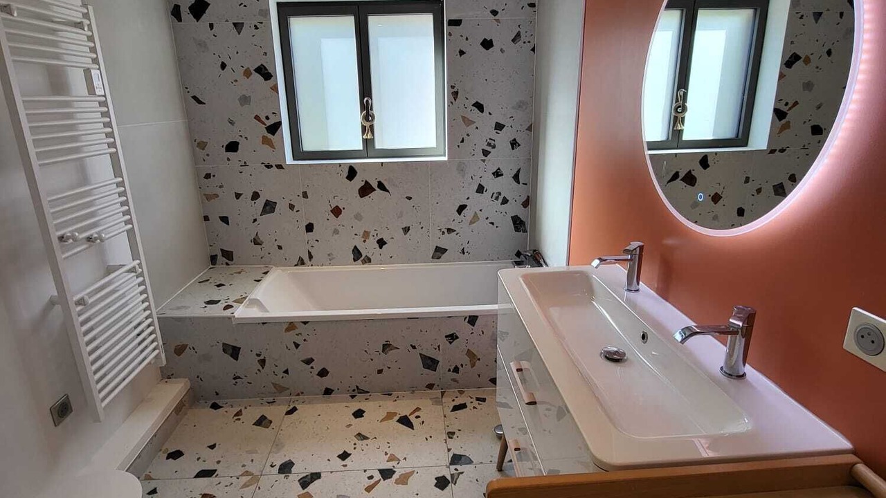 Photo of Bathroom in Saint-Jean-de-Vedas