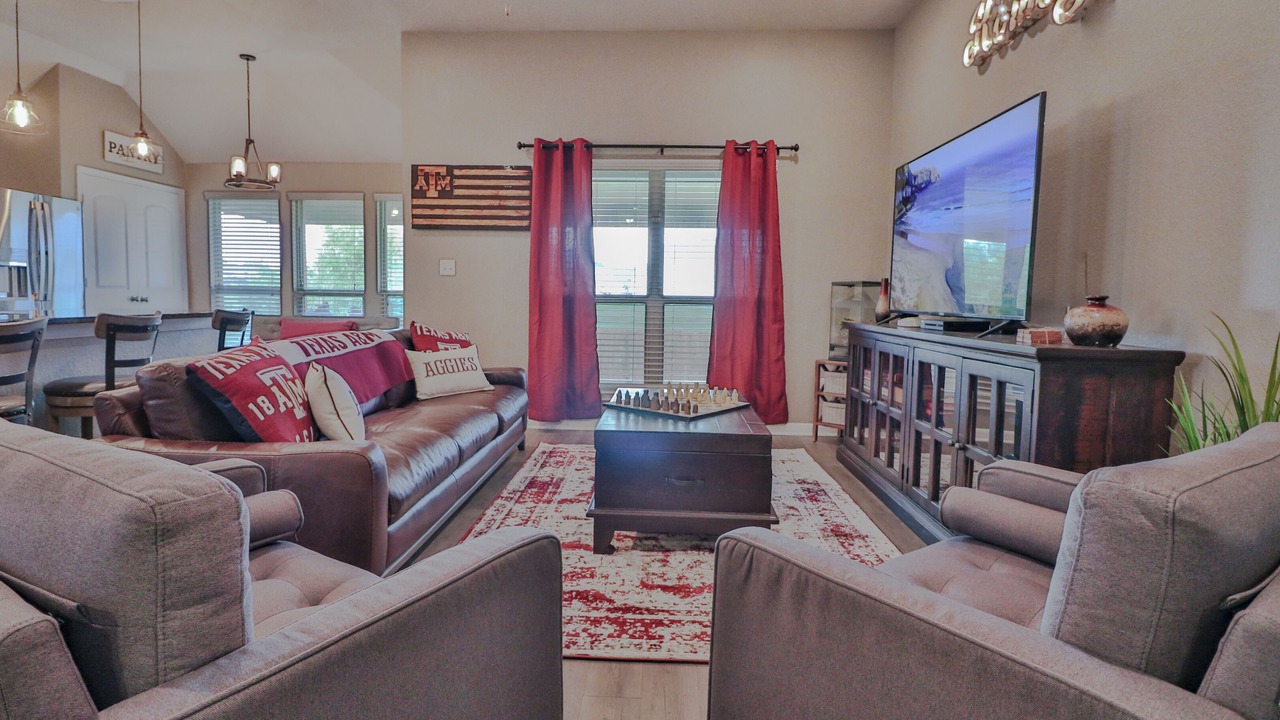 Photo of Livingroom in College Station