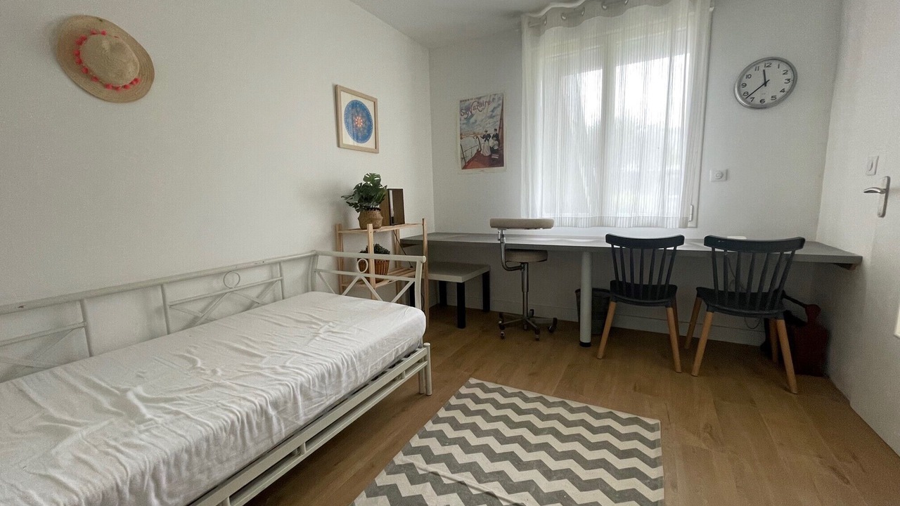 Photo of Bedroom in Saint-Nazaire