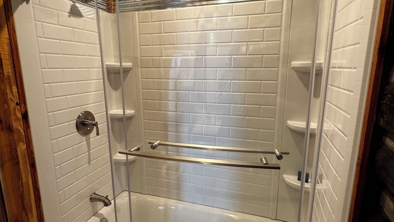 Photo of Bathroom in Ozone