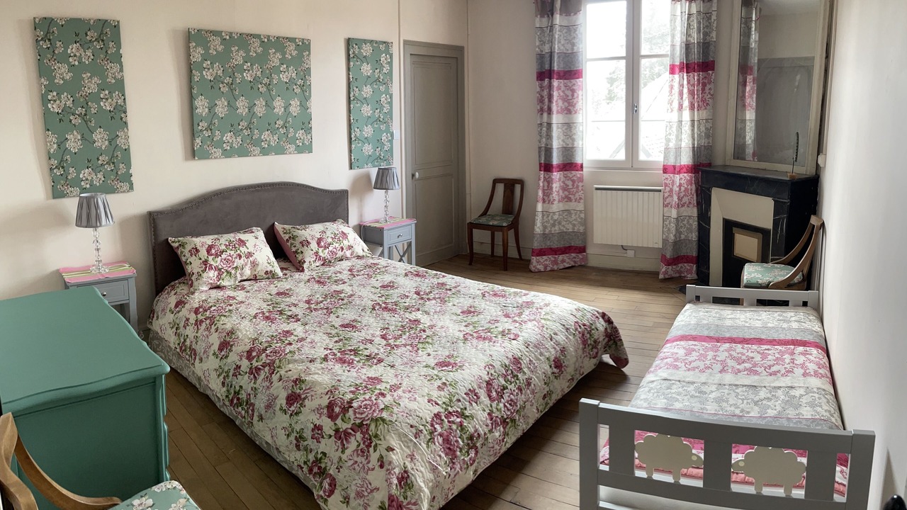 Photo of Bedroom in Le-Petit-Pressigny
