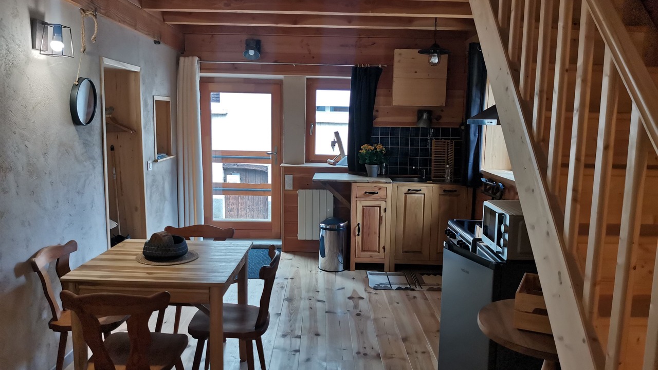 Photo of Others in Ambronay