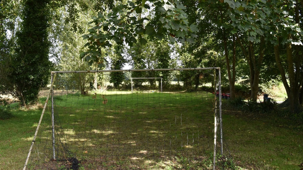 Photo of Others in Ploezal