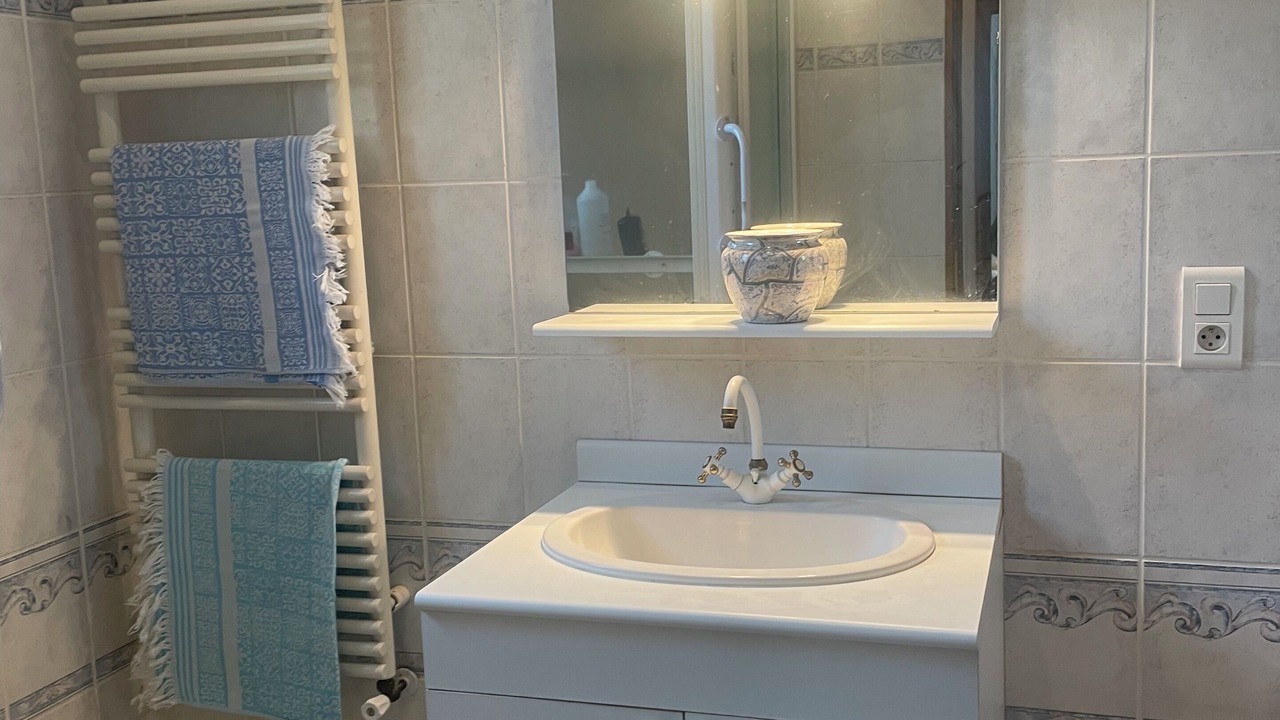 Photo of Bathroom in Oraison