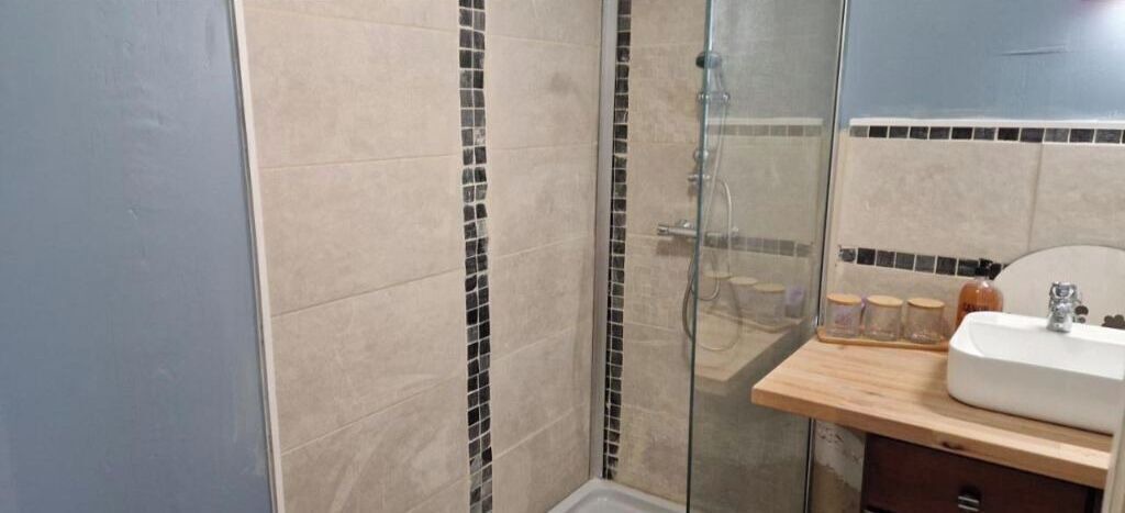 Photo of Bathroom in Maisons