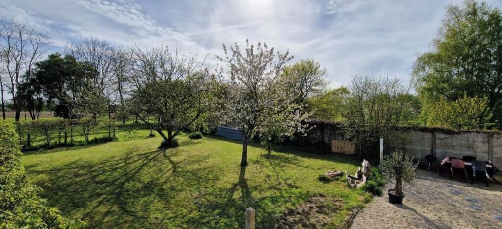 Photo of Outdoor in Maisons