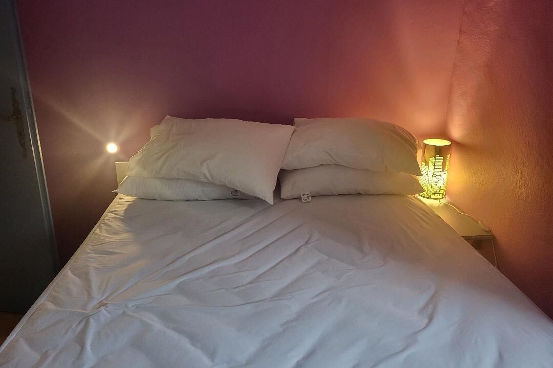 Photo of Bedroom in Louvie Juzon