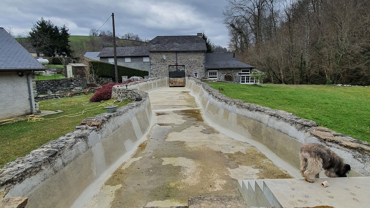 Photo of Outdoor in Louvie Juzon