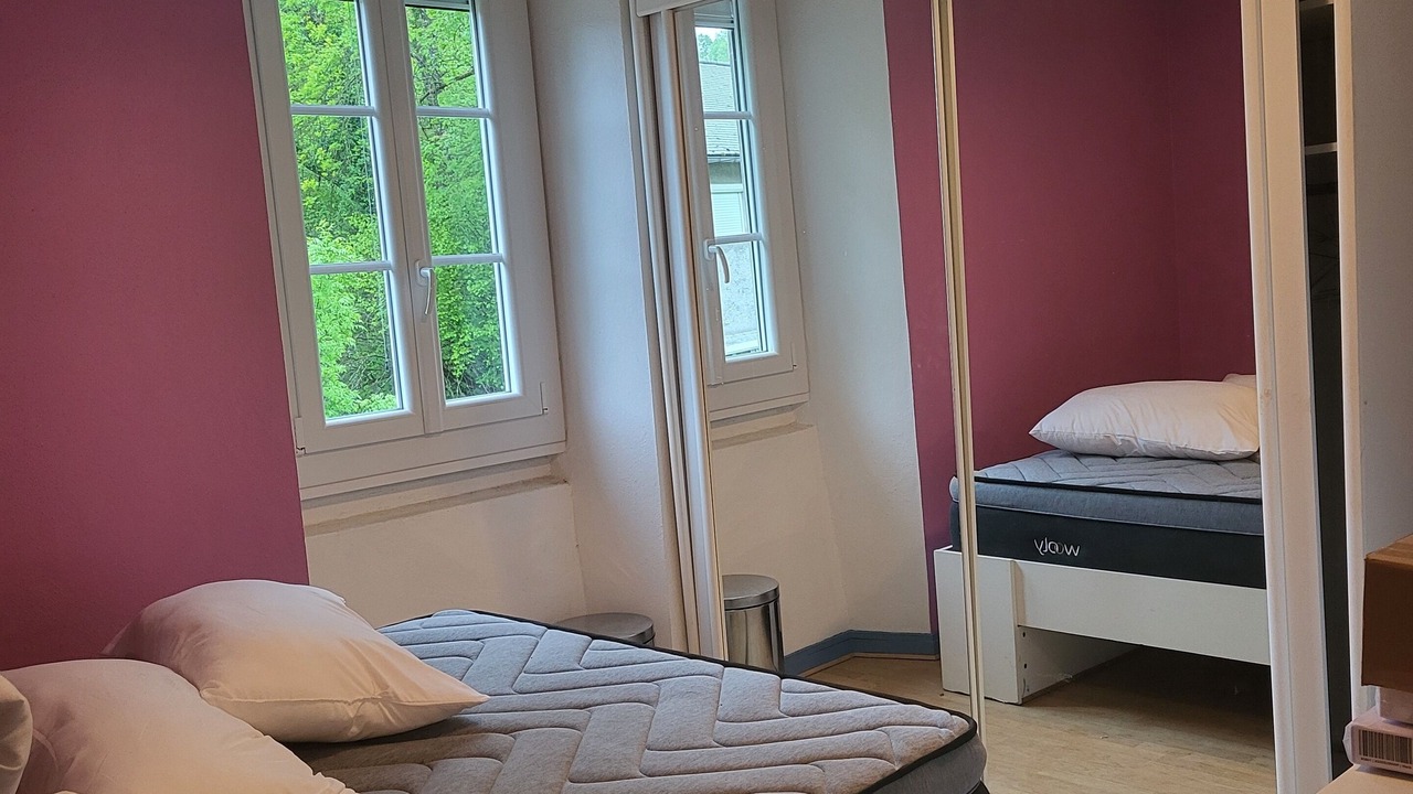 Photo of Bedroom in Louvie Juzon