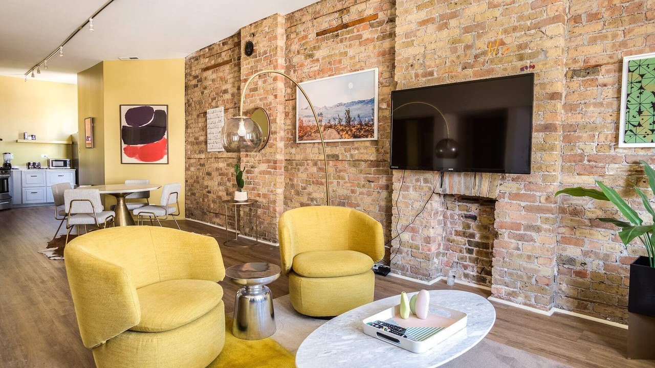 Photo of Livingroom in River North