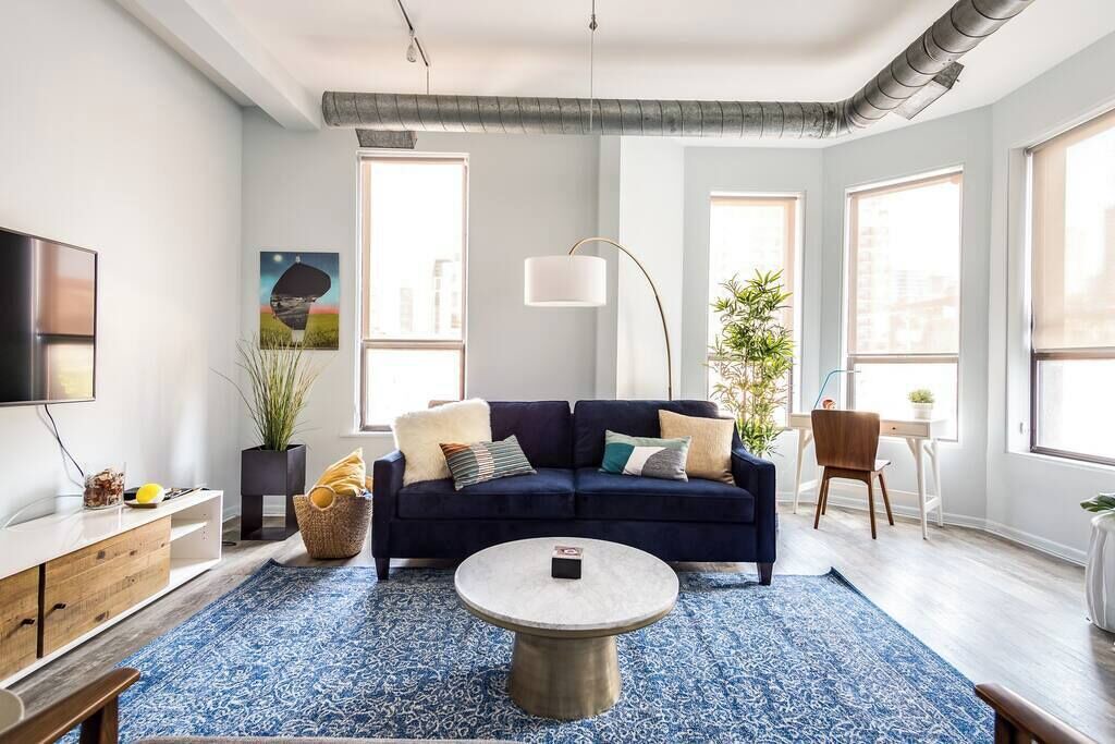 Photo of Livingroom in River North