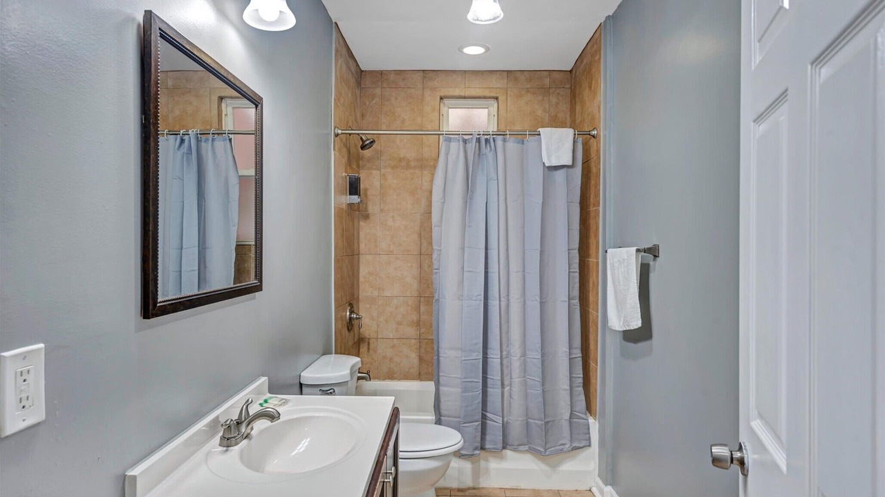 Photo of Bathroom in Southwest Garden