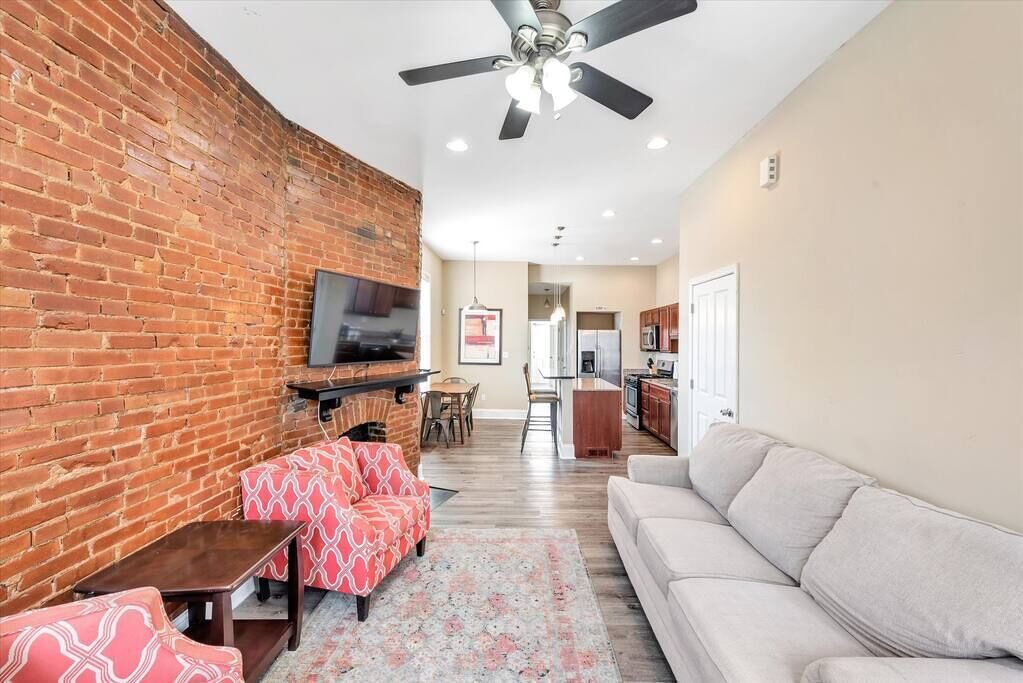Photo of Livingroom in St. Louis