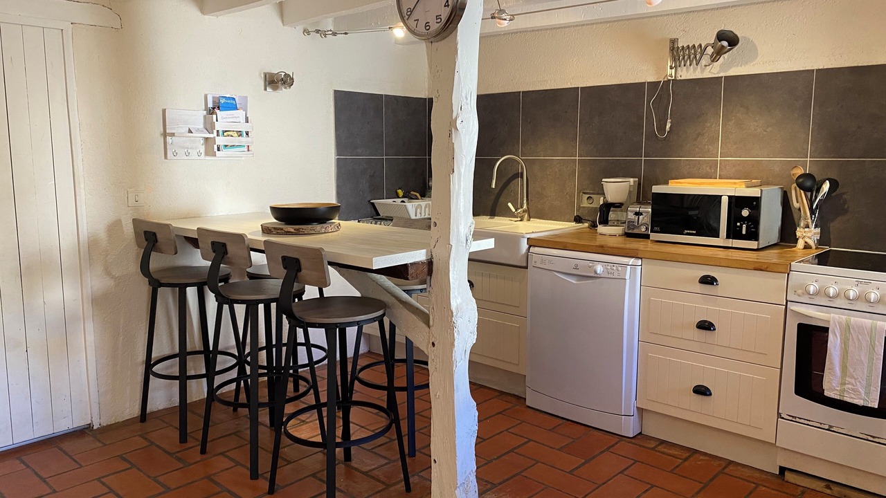 Photo of Kitchen in Sainte-Colombe-de-Villeneuve